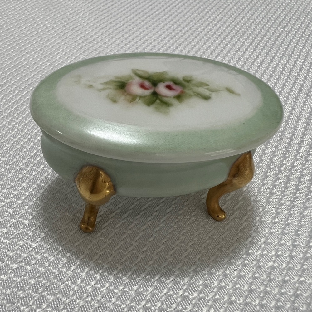 Vintage Giraud Limoges Porcelain Dresser Trinket Box Gilded Legs